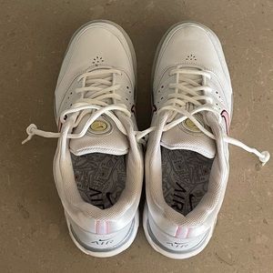 Woman’s Nike Air White